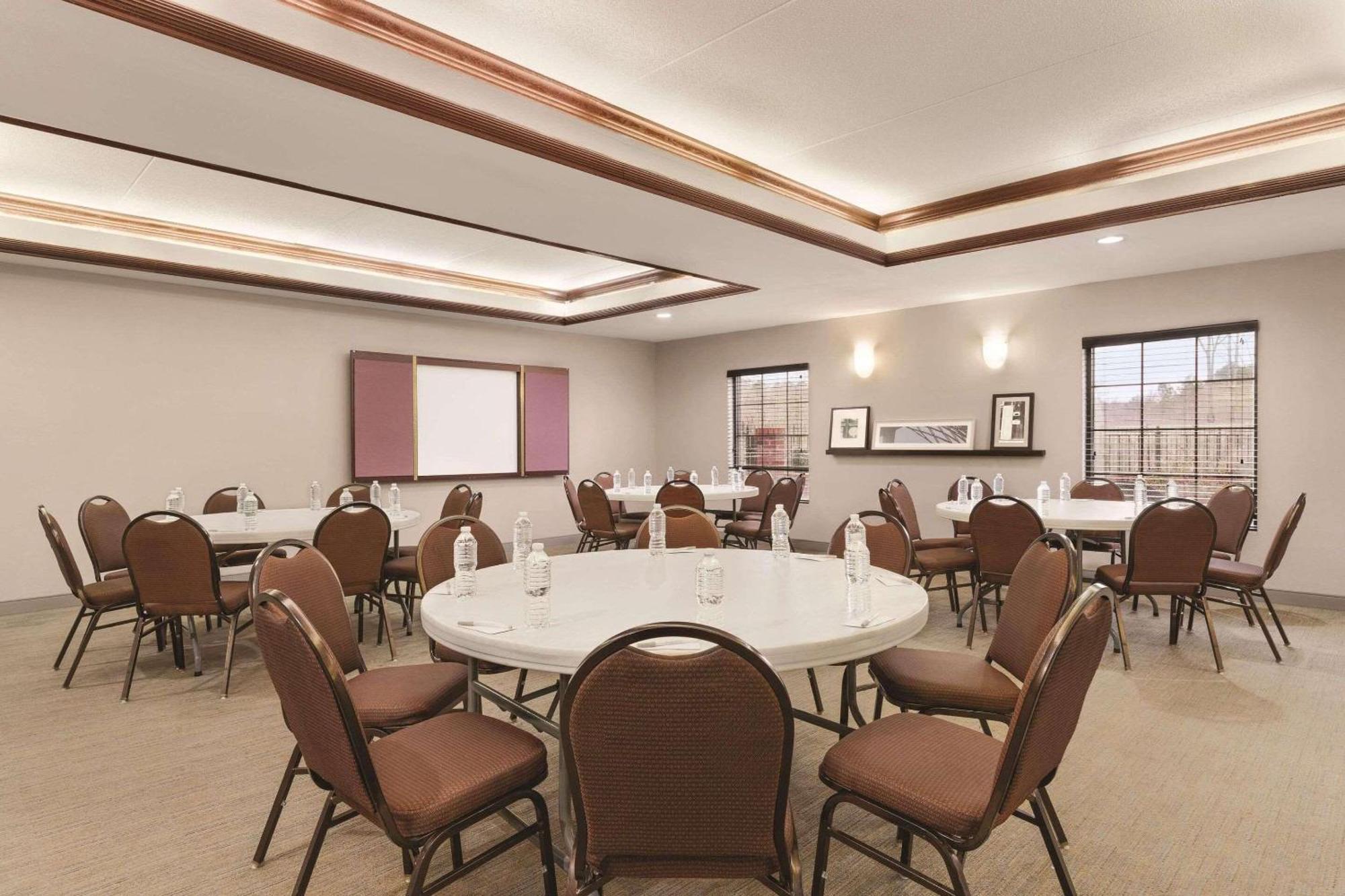 Country Inn & Suites By Radisson, Griffin, Ga Dış mekan fotoğraf