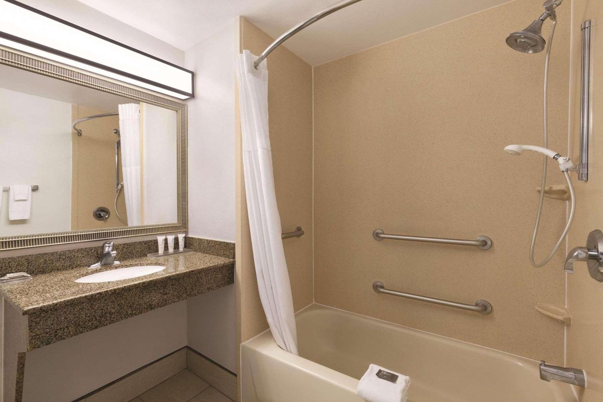 Country Inn & Suites By Radisson, Griffin, Ga Dış mekan fotoğraf